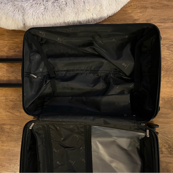 Gently used Bentley off white suitcase - Picture 9 of 9